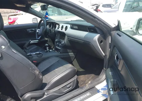 2017 Ford Mustang Ecoboost Premium z USA, uszkodzony, nr VIN 1FA6P8TH8H5249754